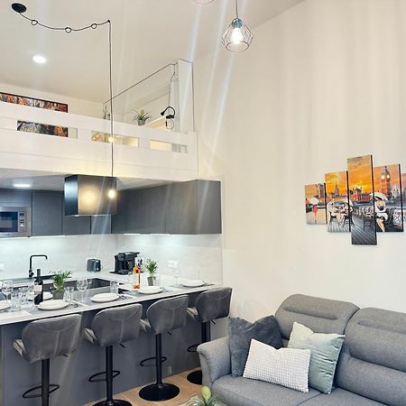 Free Parking - Cozy Apartment Near Vysehrad Railway Bridge Prag Dış mekan fotoğraf