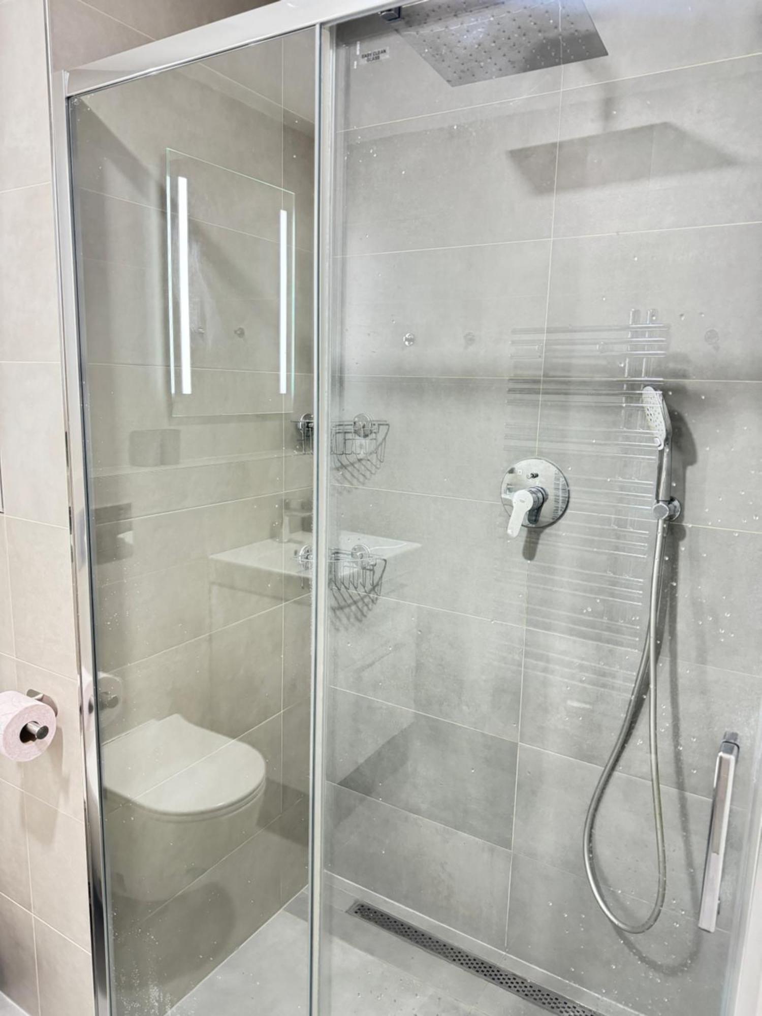 Free Parking - Cozy Apartment Near Vysehrad Railway Bridge Prag Dış mekan fotoğraf