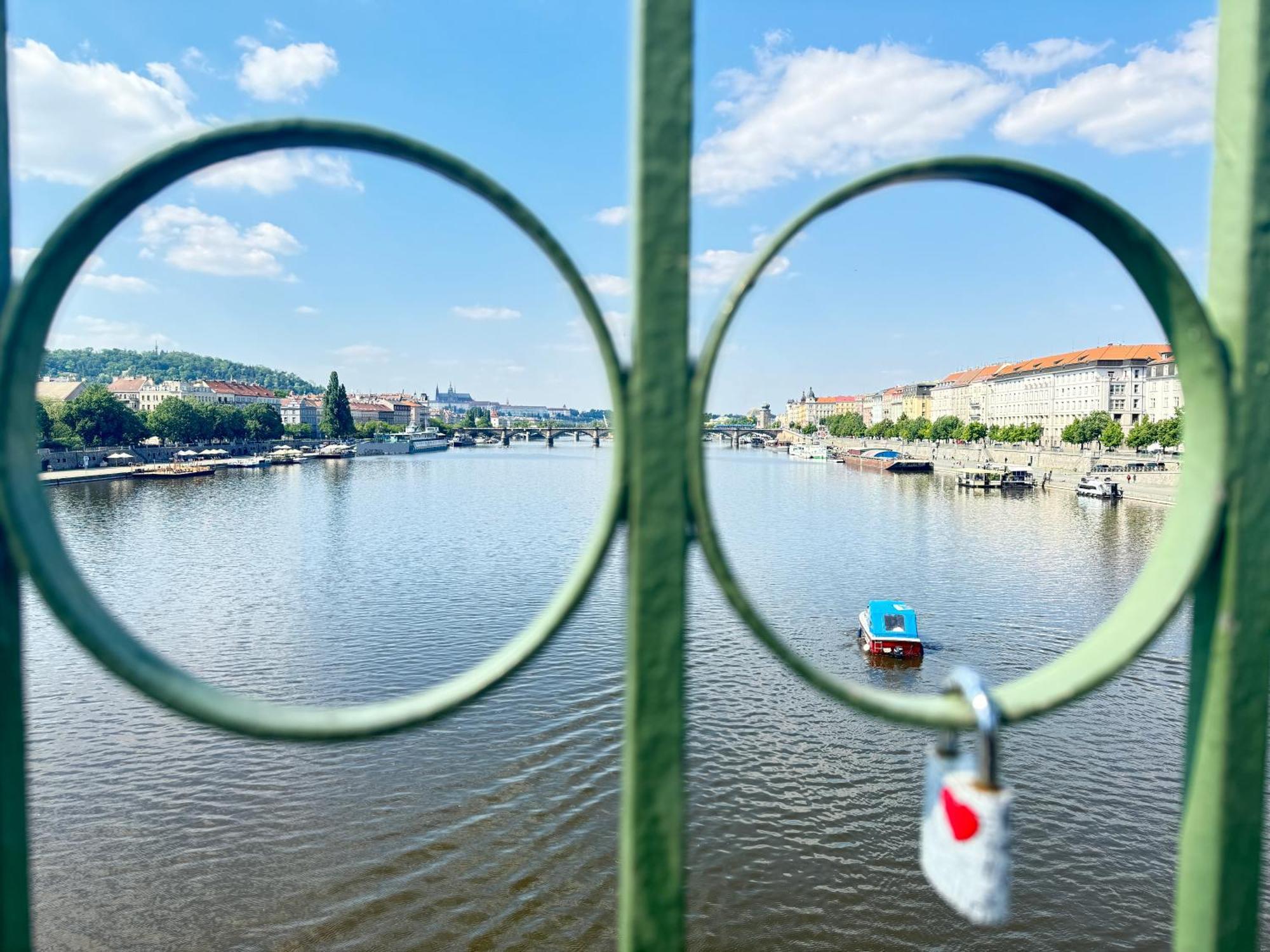 Free Parking - Cozy Apartment Near Vysehrad Railway Bridge Prag Dış mekan fotoğraf