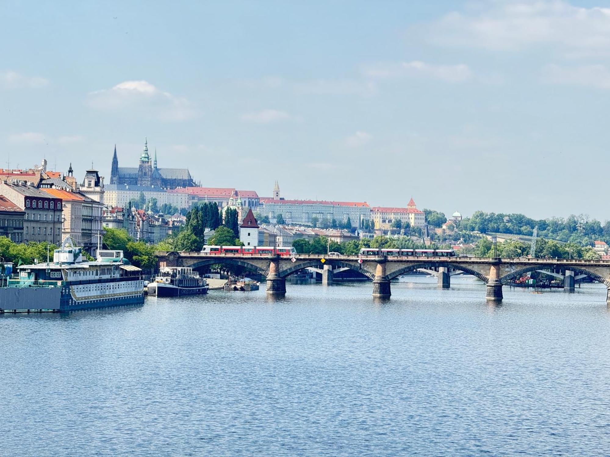 Free Parking - Cozy Apartment Near Vysehrad Railway Bridge Prag Dış mekan fotoğraf