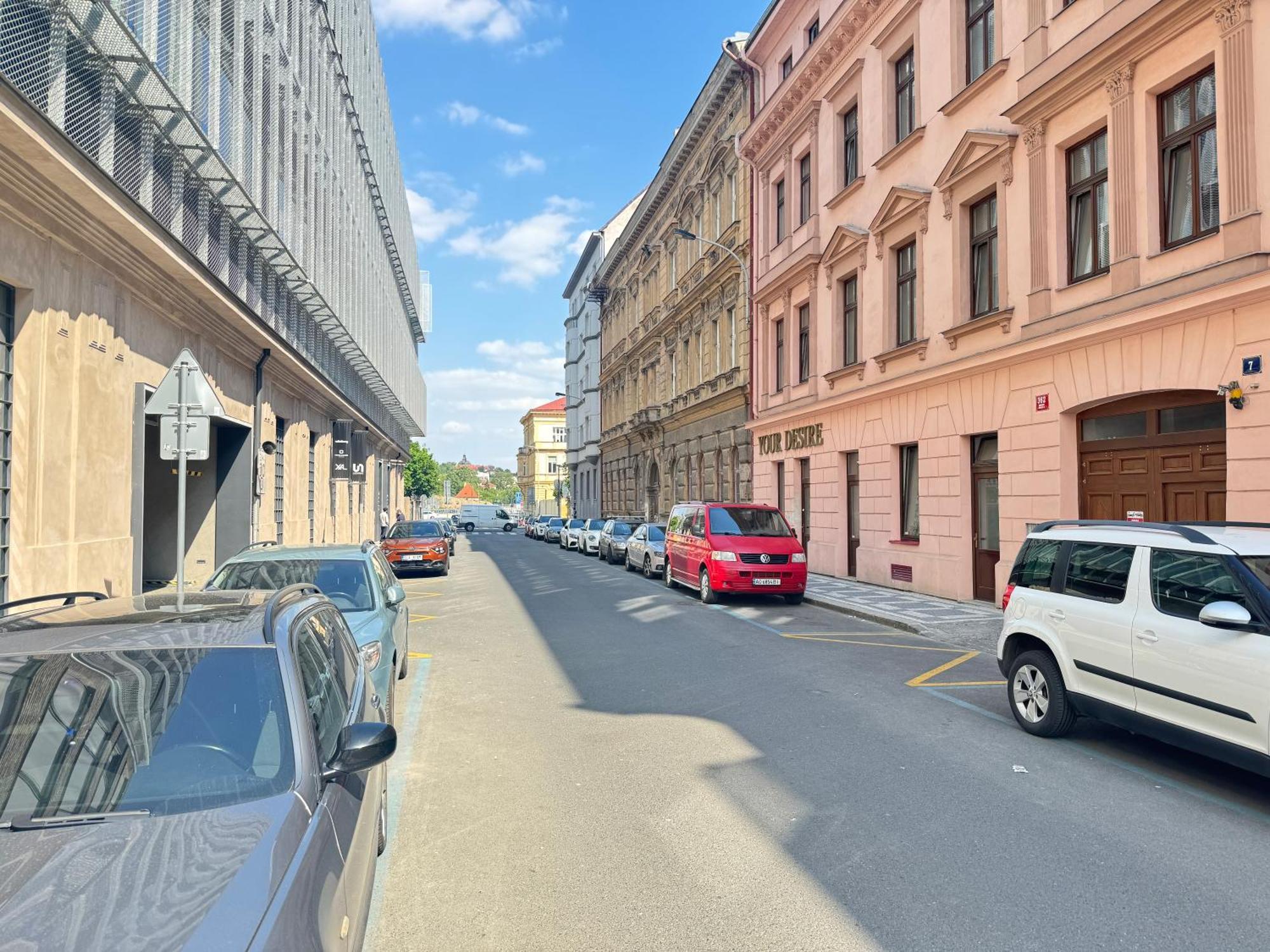 Free Parking - Cozy Apartment Near Vysehrad Railway Bridge Prag Dış mekan fotoğraf